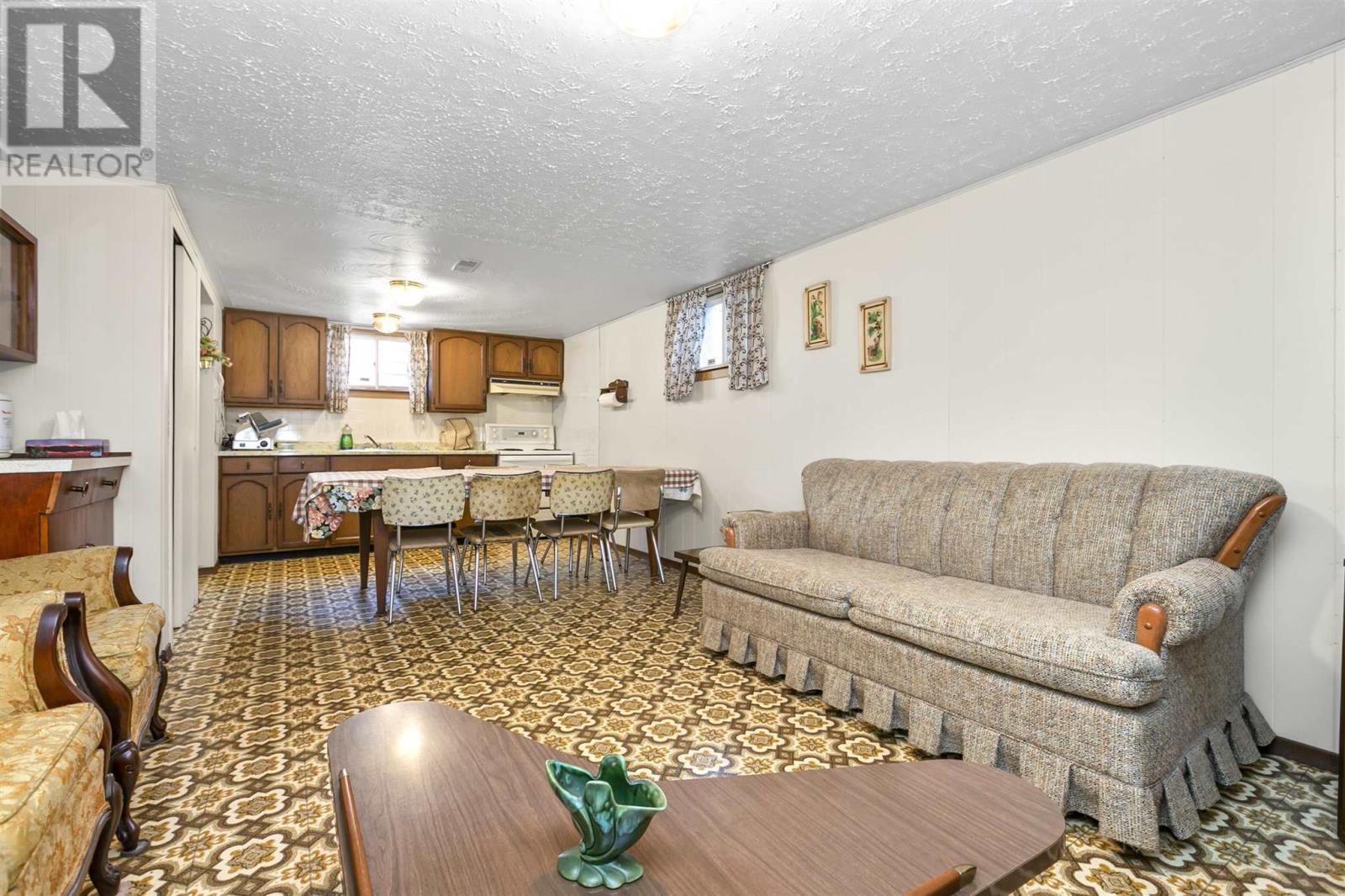 63 Murton AVE - 41