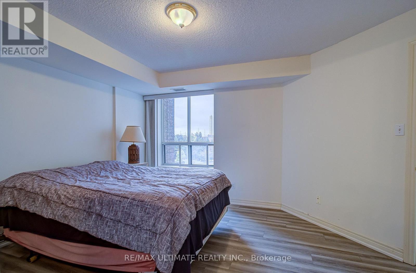 #525 1700 EGLINTON AVENUE E - 17