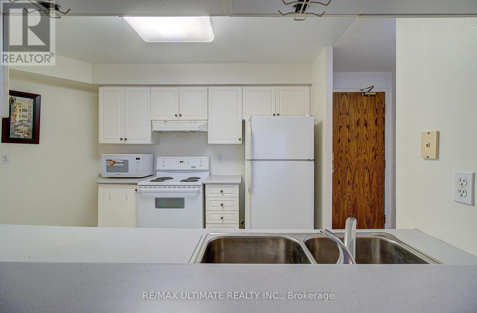#525 1700 EGLINTON AVENUE E - 14