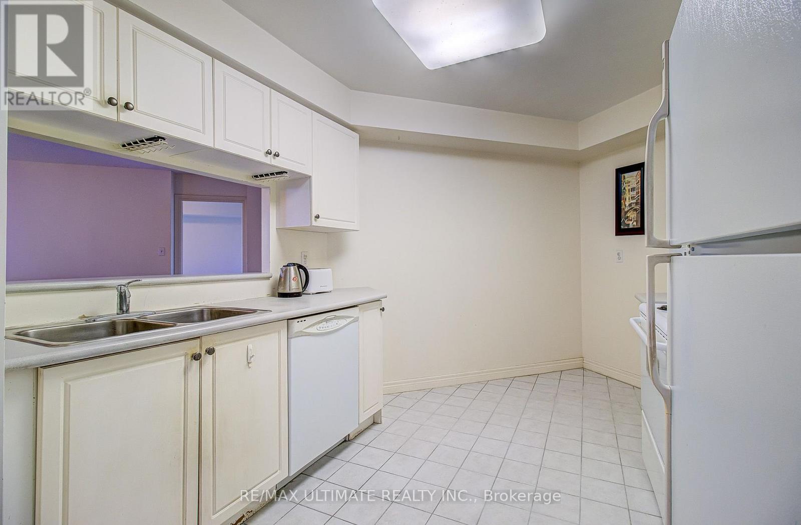 #525 1700 EGLINTON AVENUE E - 10