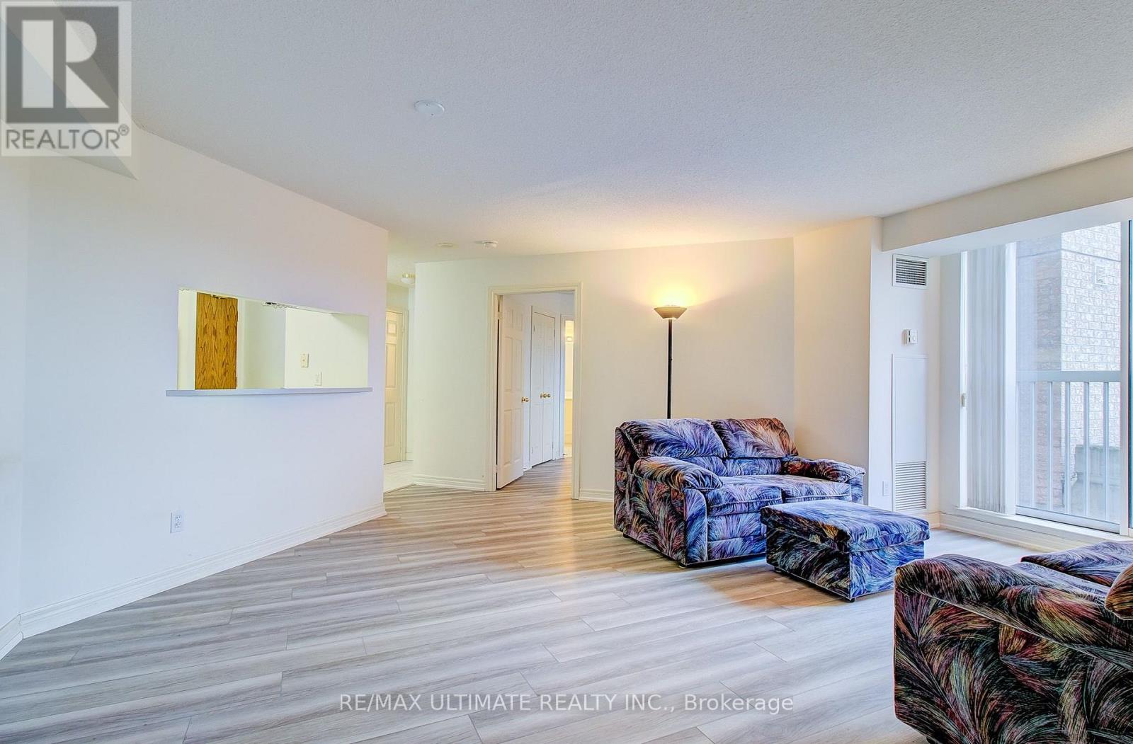 #525 1700 EGLINTON AVENUE E - 3