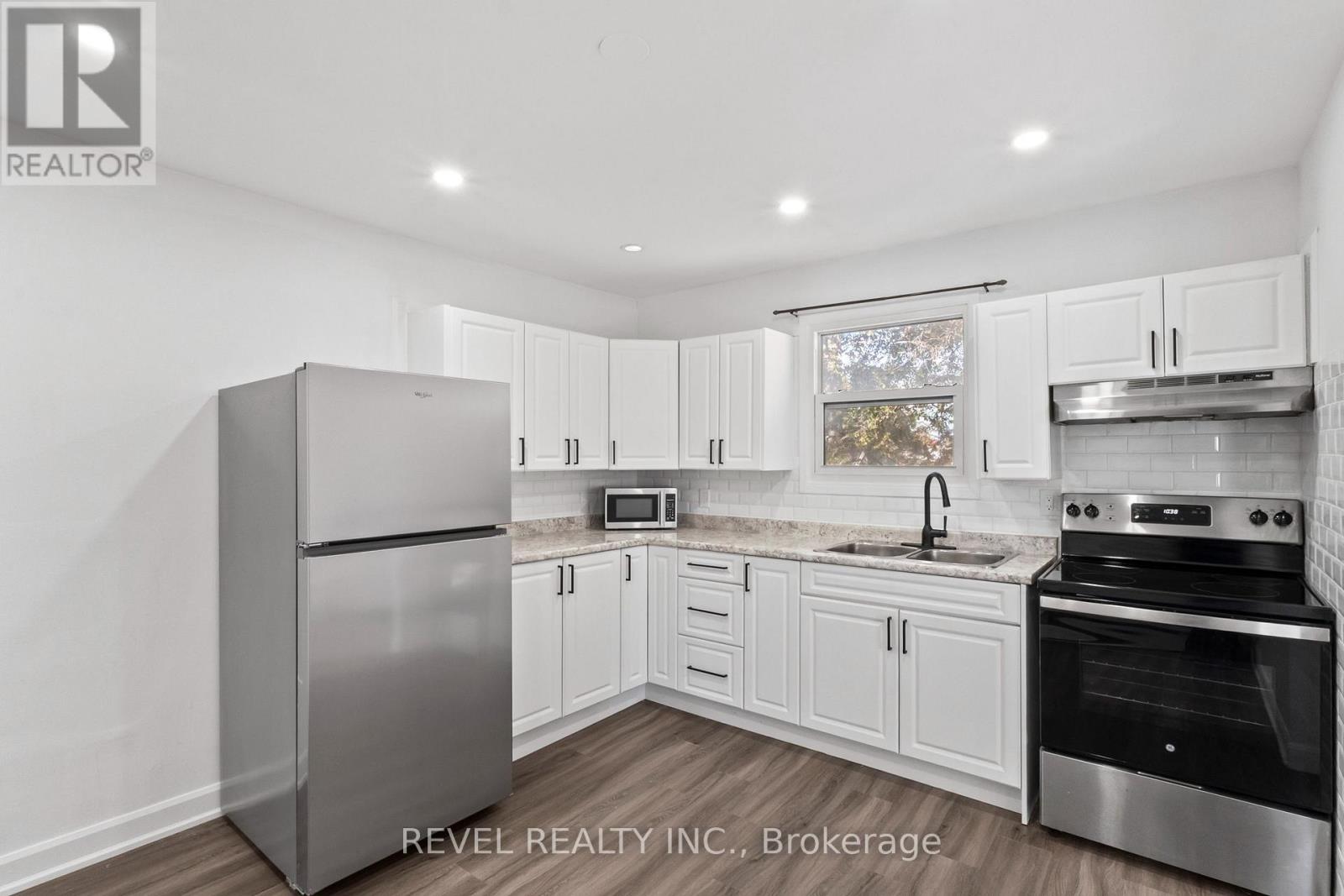 Unit 2- 1100 Simcoe Street South, Oshawa, ON photo 15