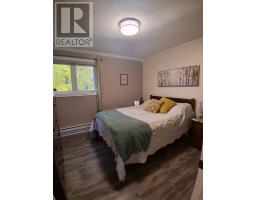 25 Forest Road thumbnail 8