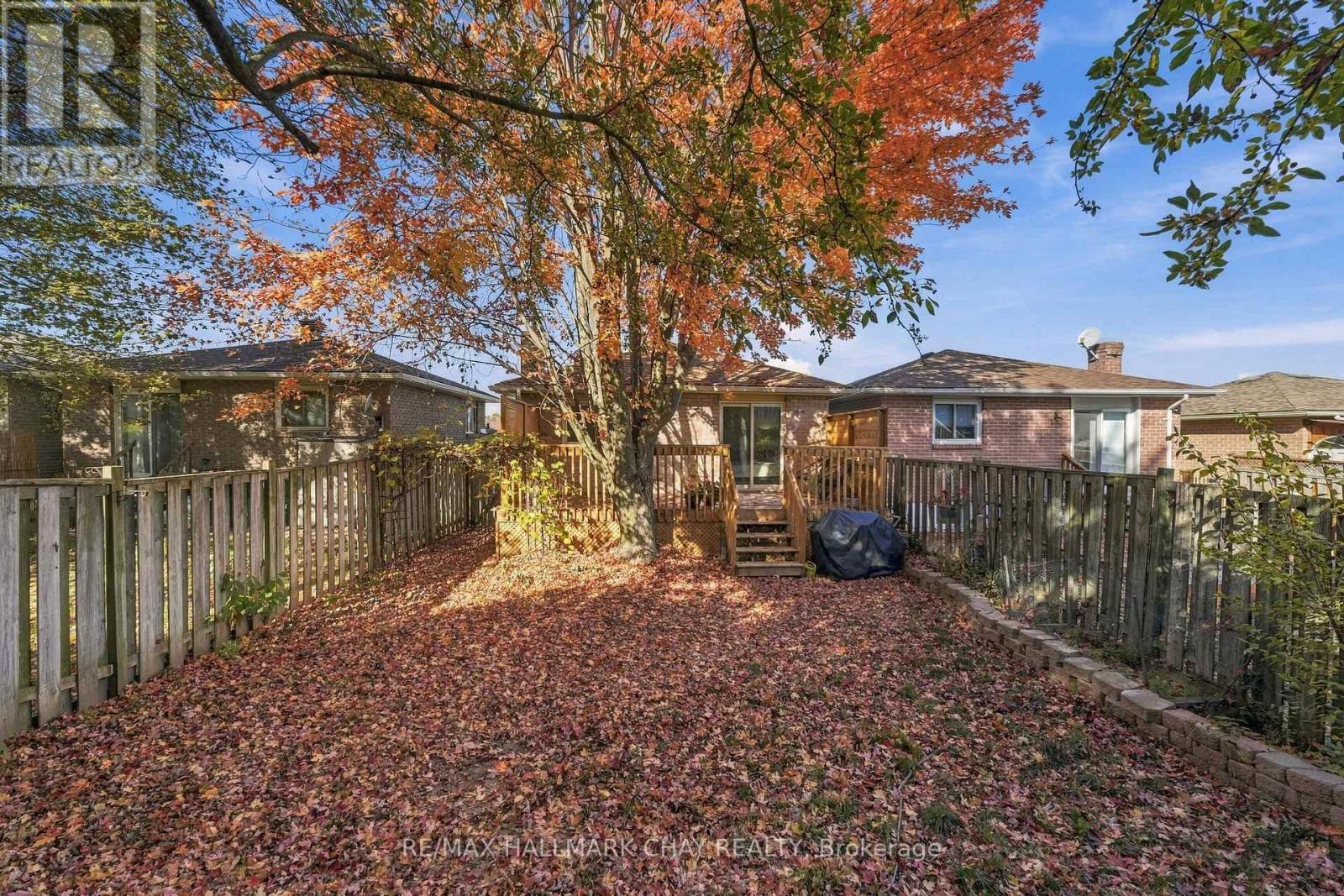 61 Turner Court, Bradford West Gwillimbury photo 28