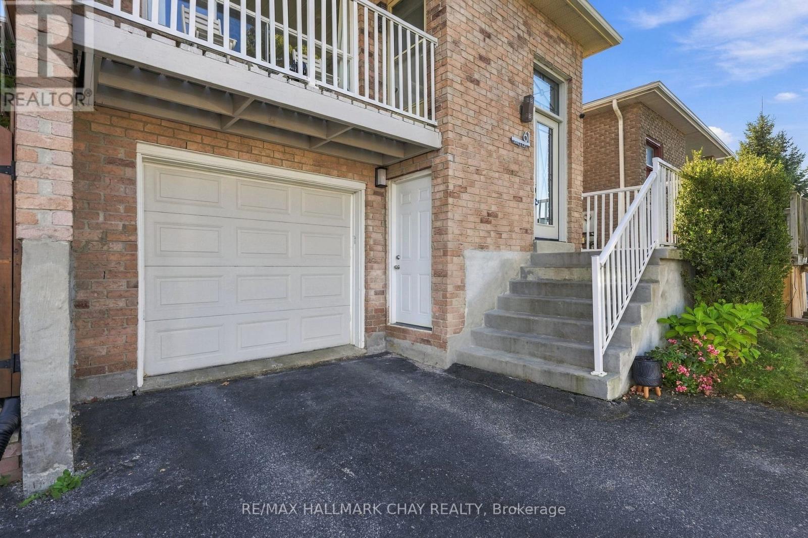 61 Turner Court, Bradford West Gwillimbury photo 4