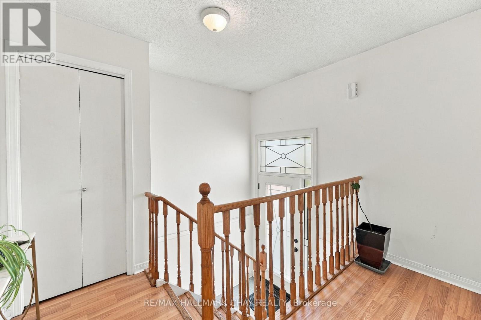 61 Turner Court, Bradford West Gwillimbury photo 6