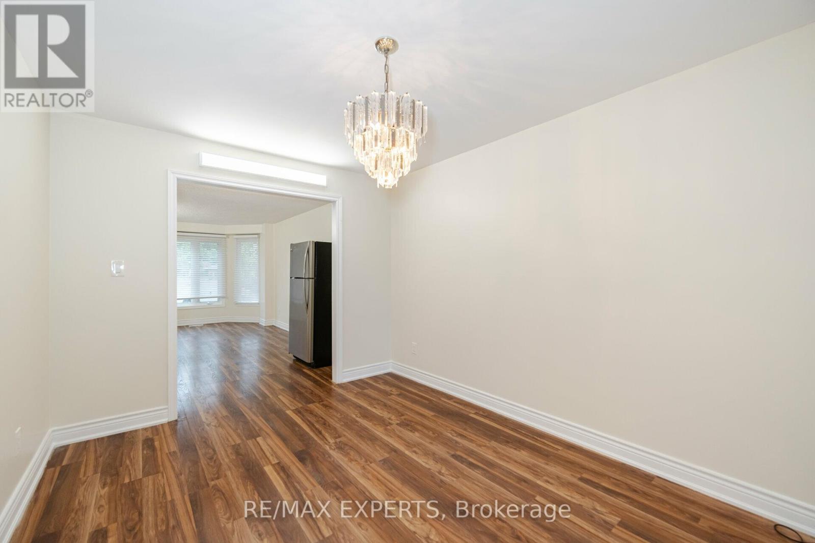 42 Quance Street, Barrie photo 10