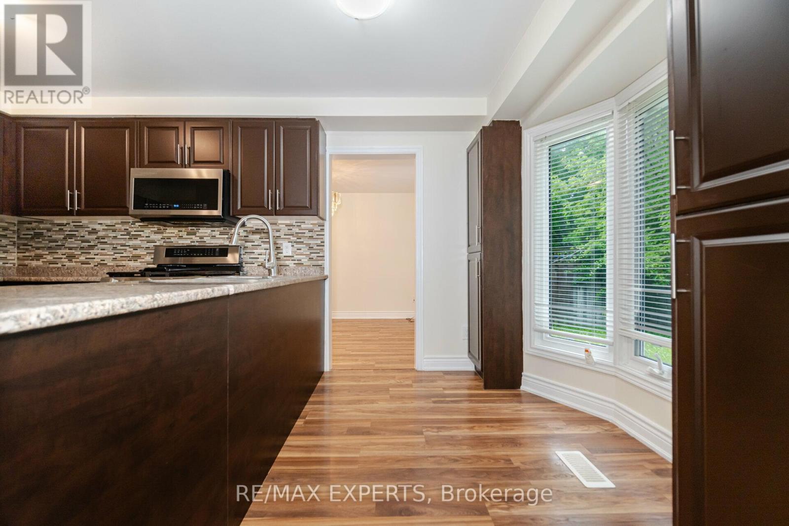 42 Quance Street, Barrie photo 12