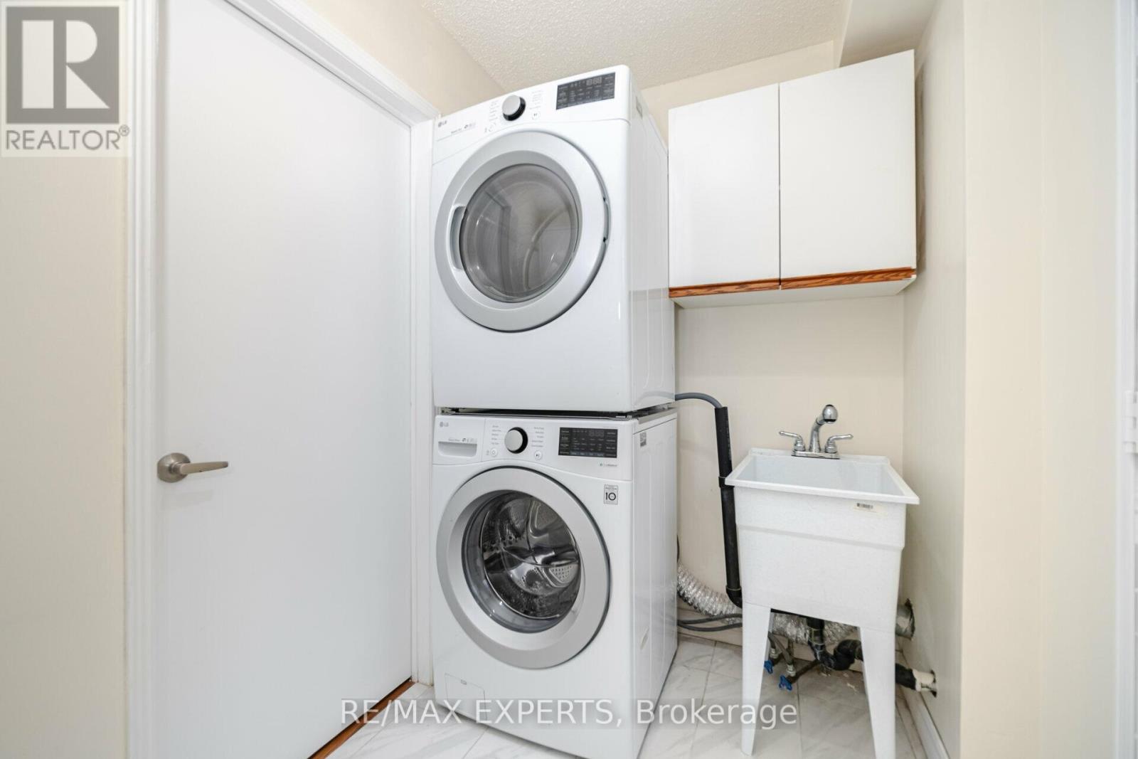 42 Quance Street, Barrie photo 21