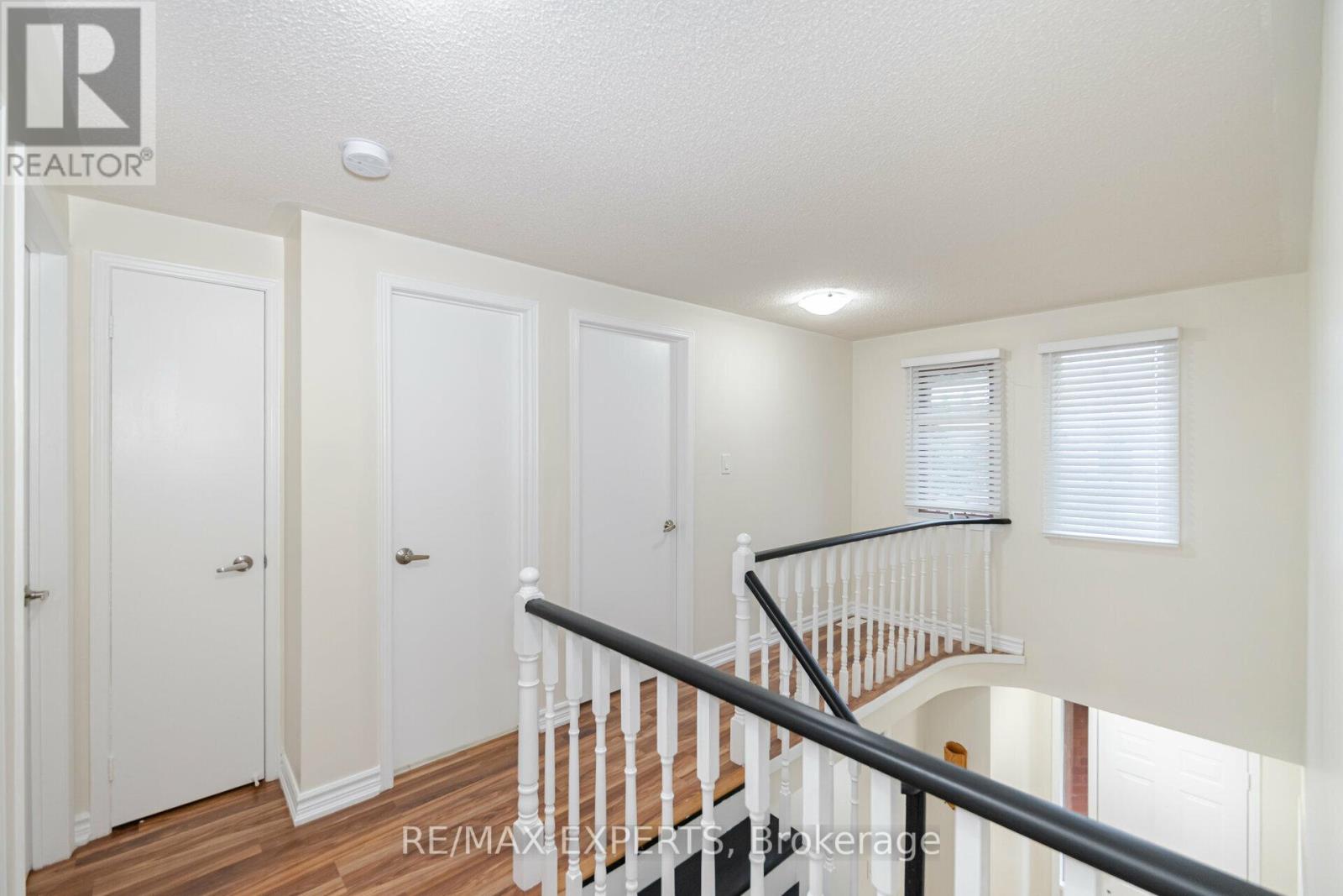 42 Quance Street, Barrie photo 23