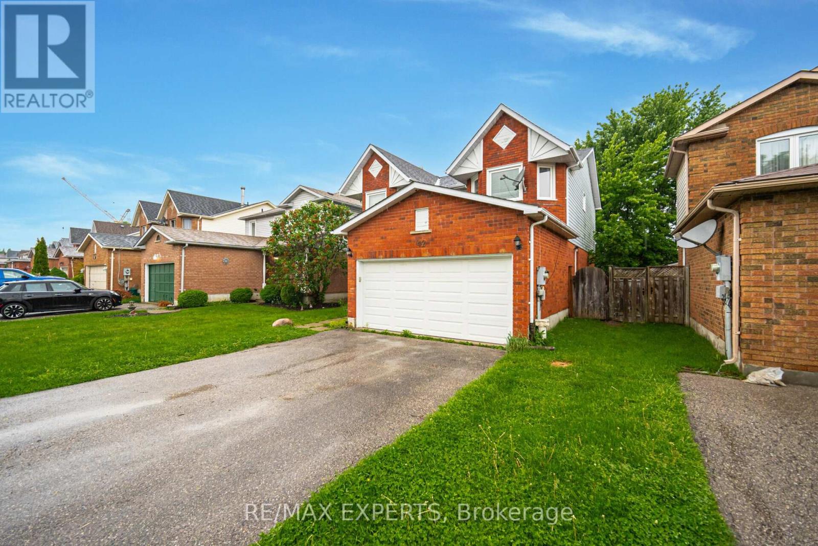42 Quance Street, Barrie photo 3