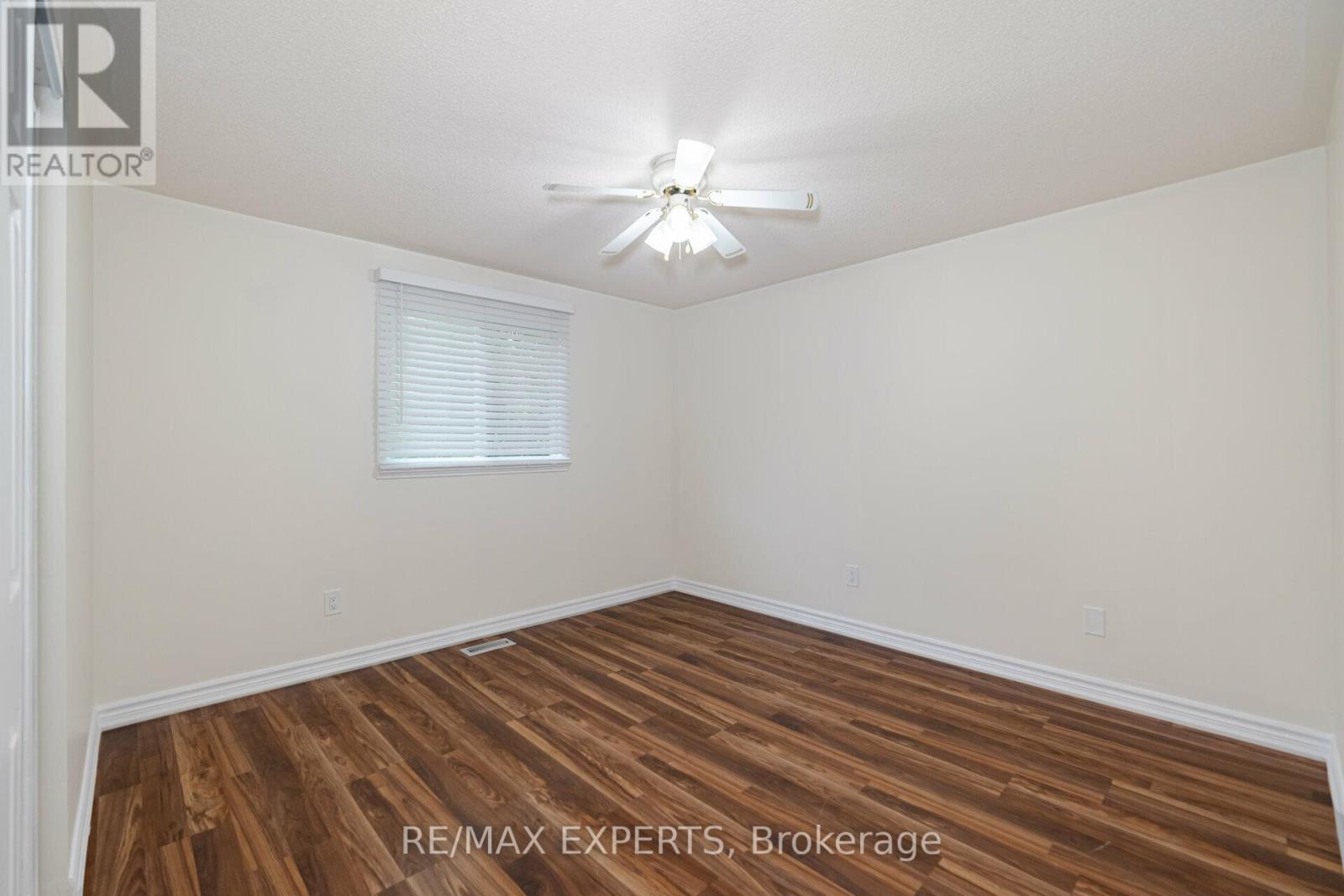 42 Quance Street, Barrie photo 30