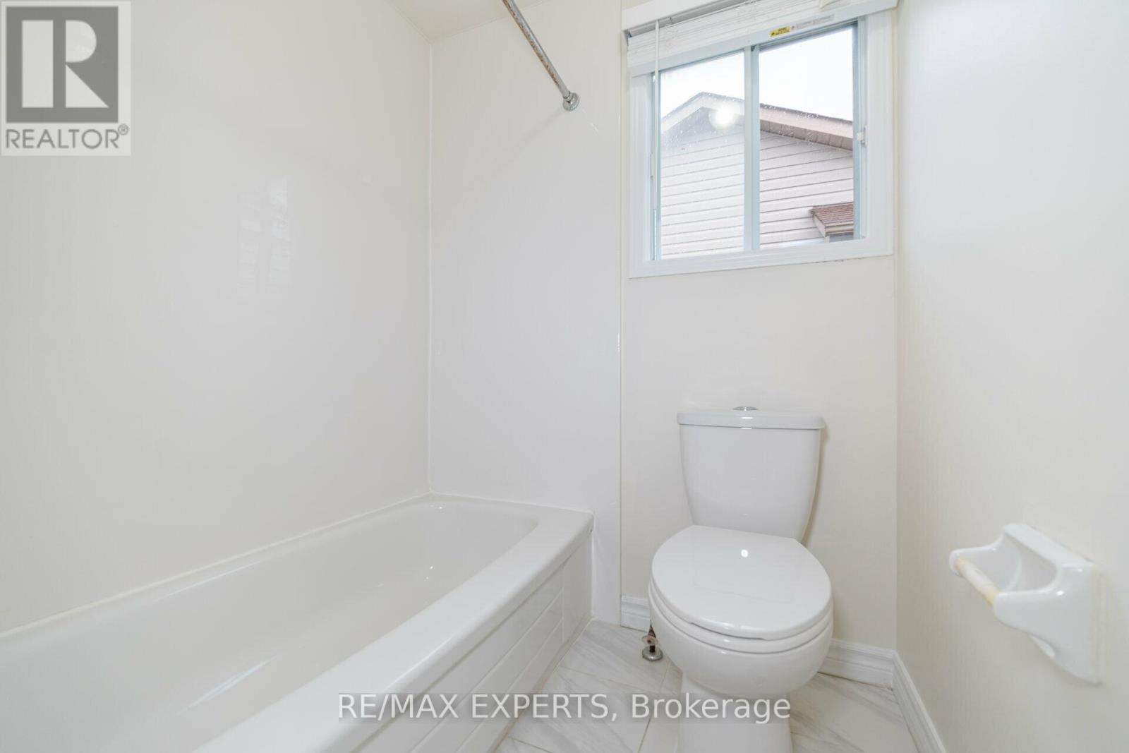 42 Quance Street, Barrie photo 34