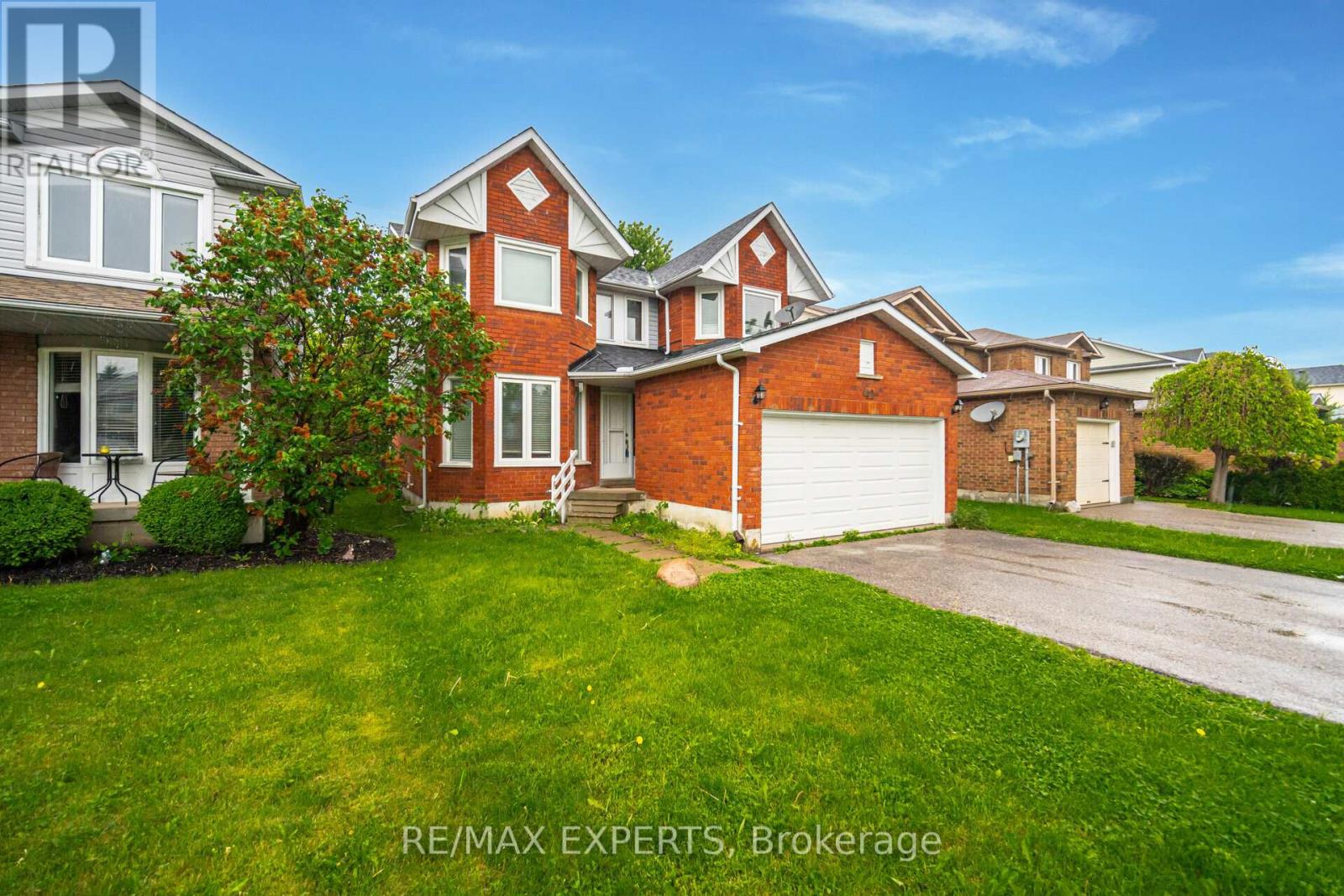 42 Quance Street, Barrie photo 4