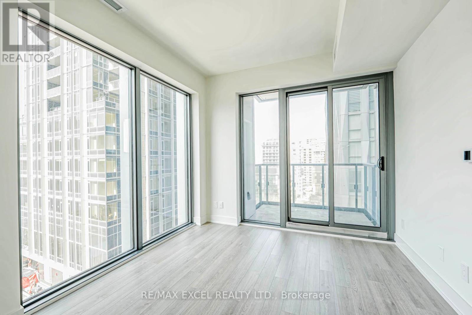 #1002 8 CUMBERLAND STREET - 11