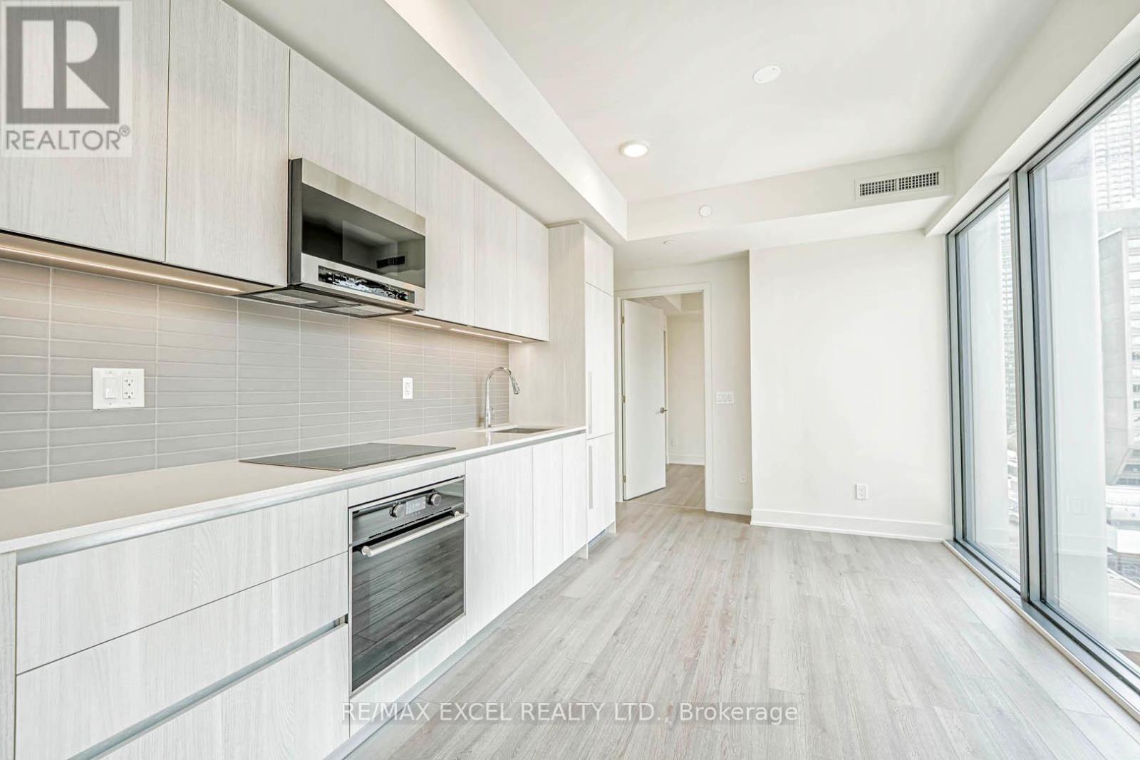 #1002 8 CUMBERLAND STREET - 14