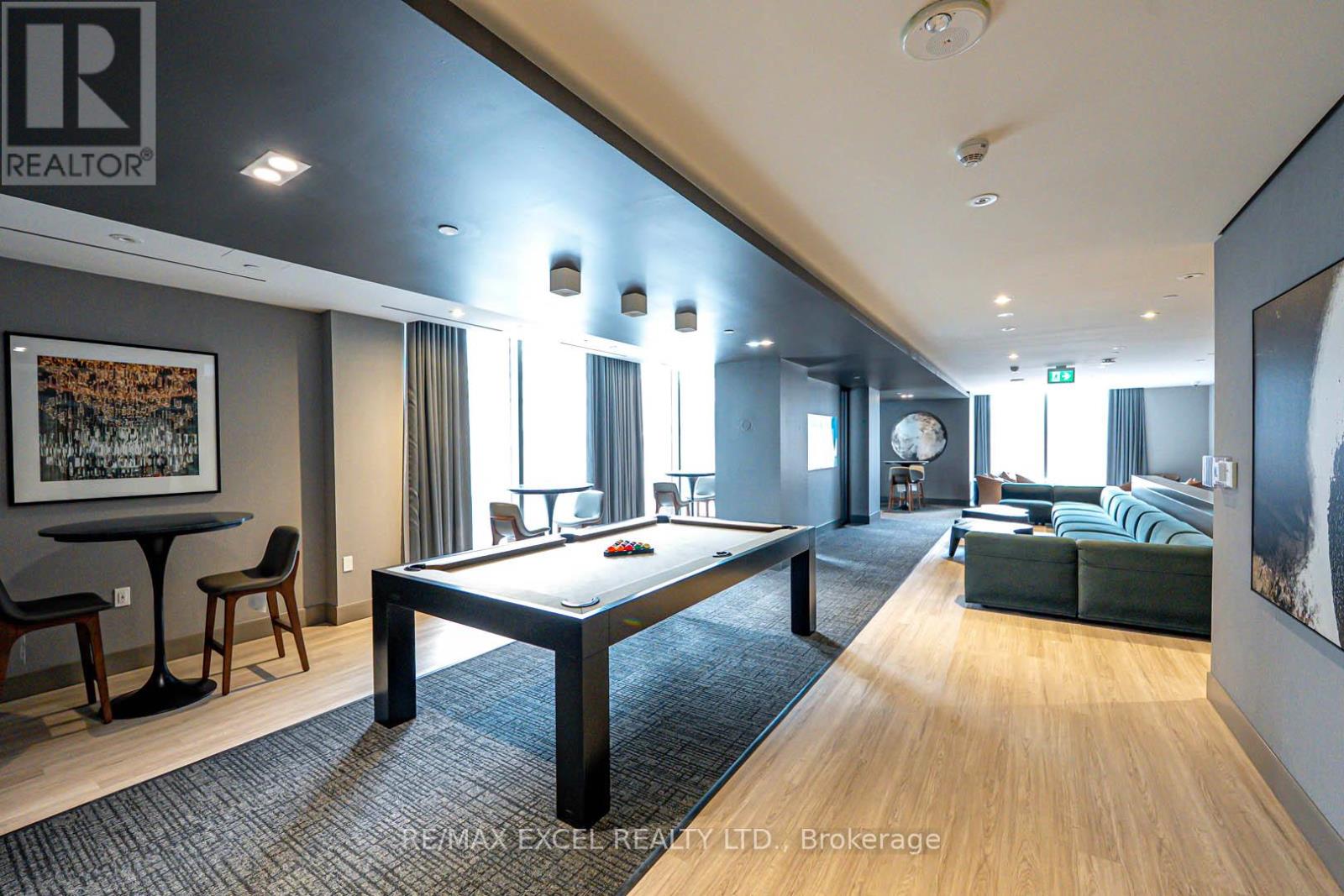 #1002 8 CUMBERLAND STREET - 36