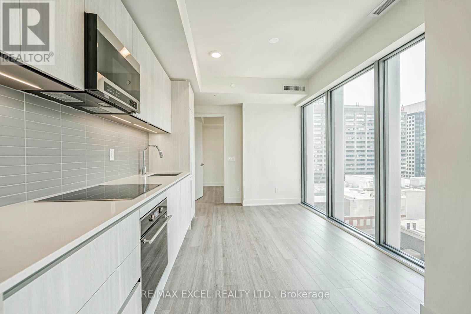 #1002 8 CUMBERLAND STREET - 15