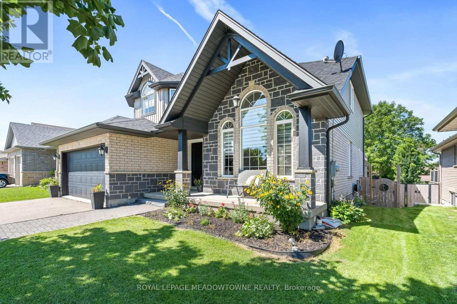 112 Schmidt Drive, photo 1 of 47