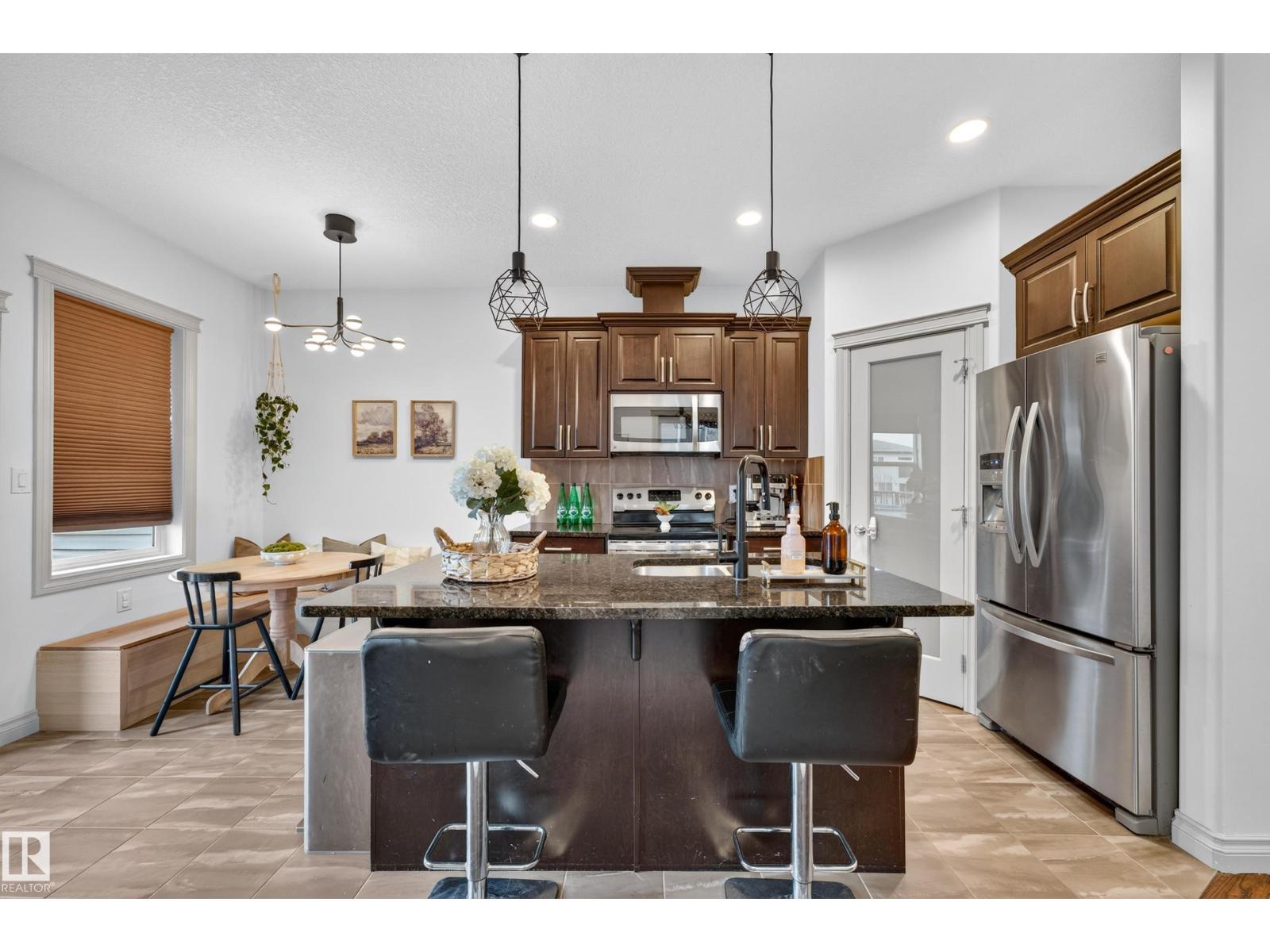 Property photograph 11 for MLS E4514644
