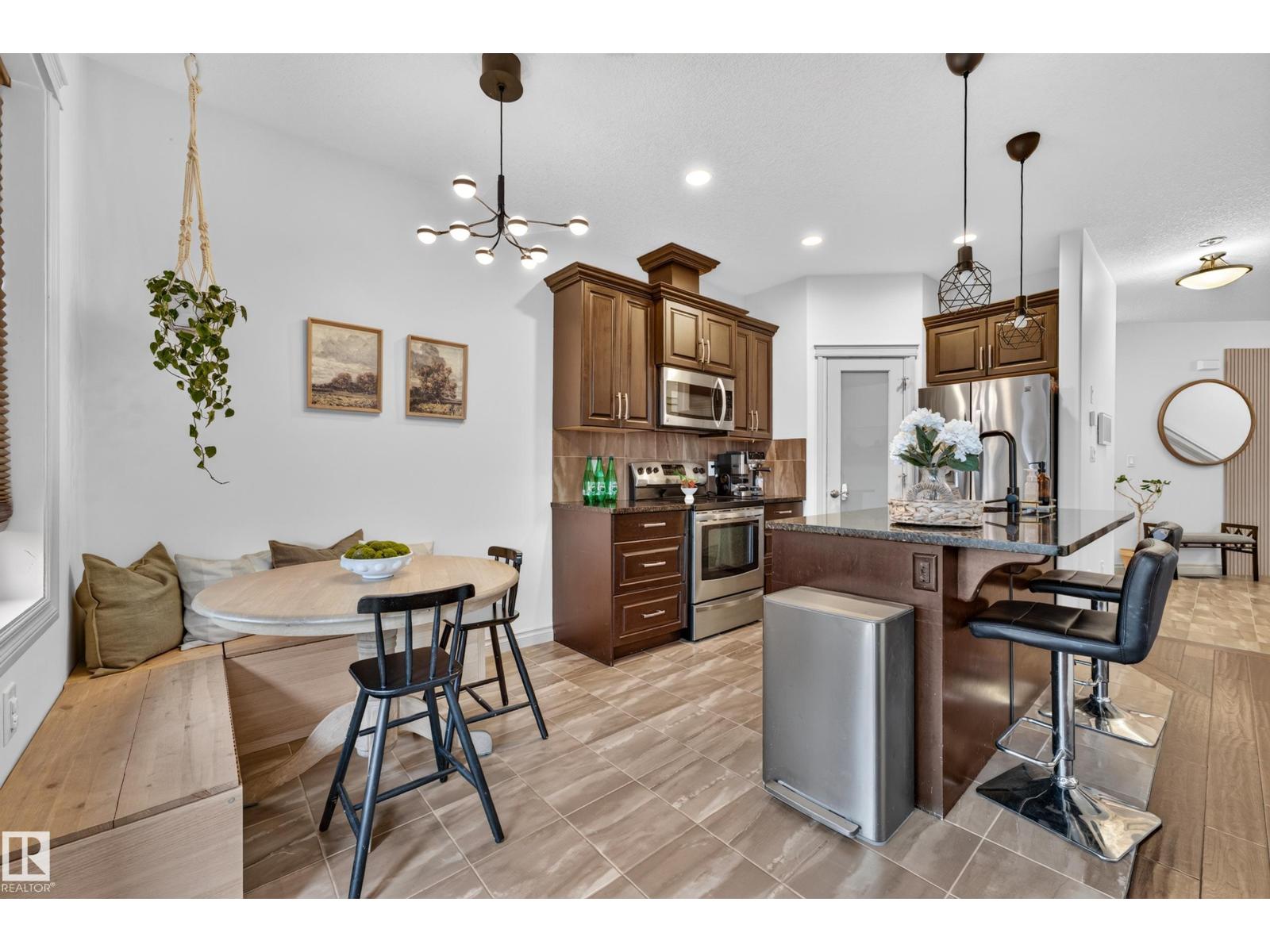 Property photograph 16 for MLS E4514644