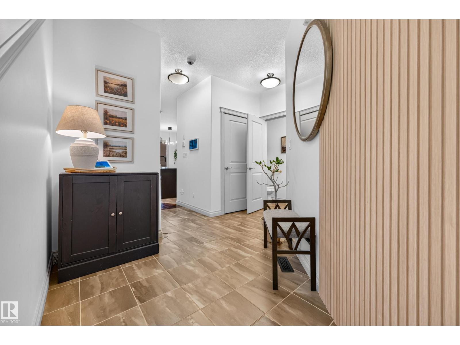 Property photograph 7 for MLS E4514644