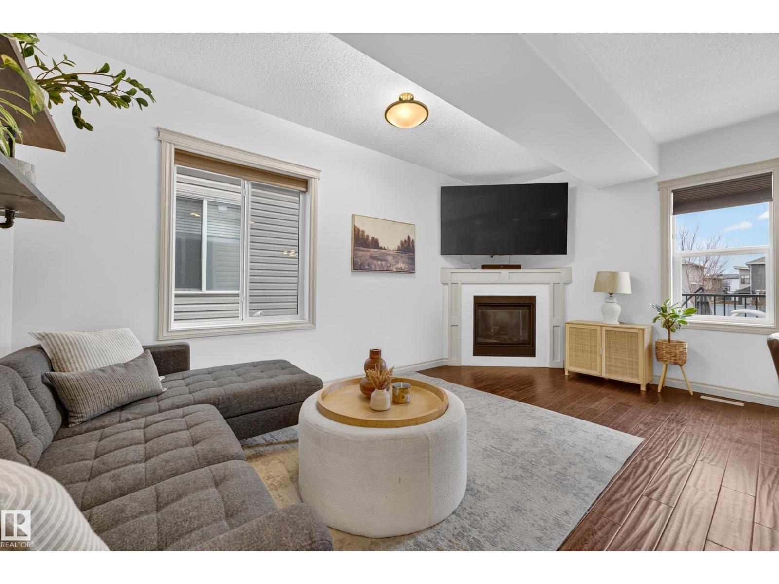 Property photograph 8 for MLS E4514644