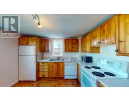 10 Calver Avenue thumbnail 15