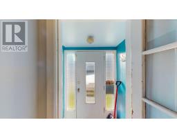 10 Calver Avenue thumbnail 4