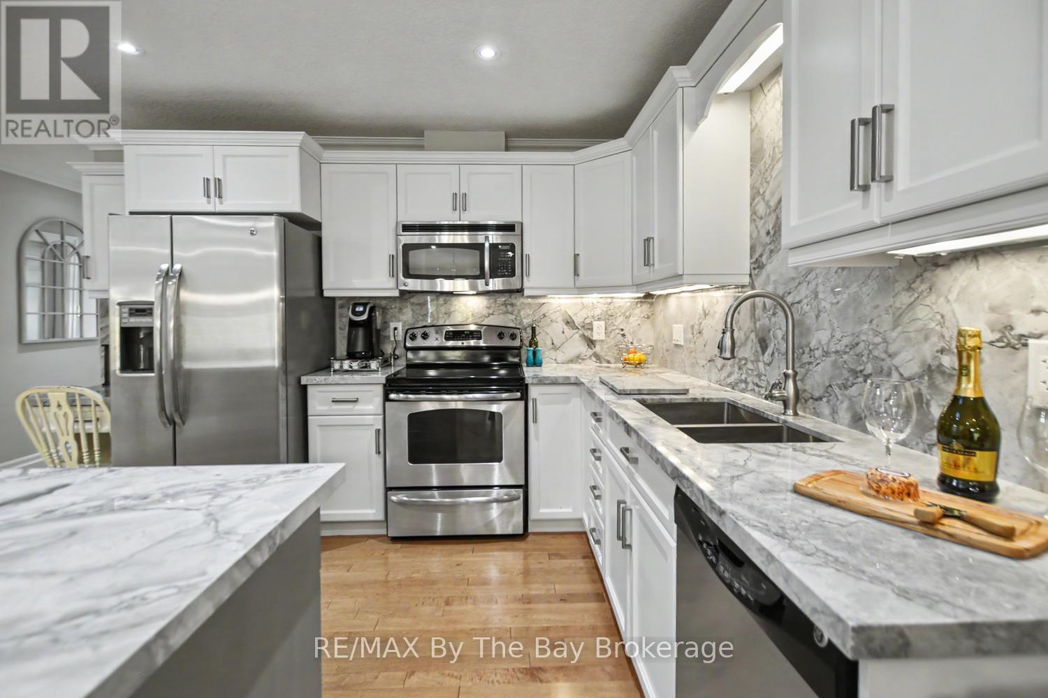 133 Greenway Drive, Wasaga Beach photo 12