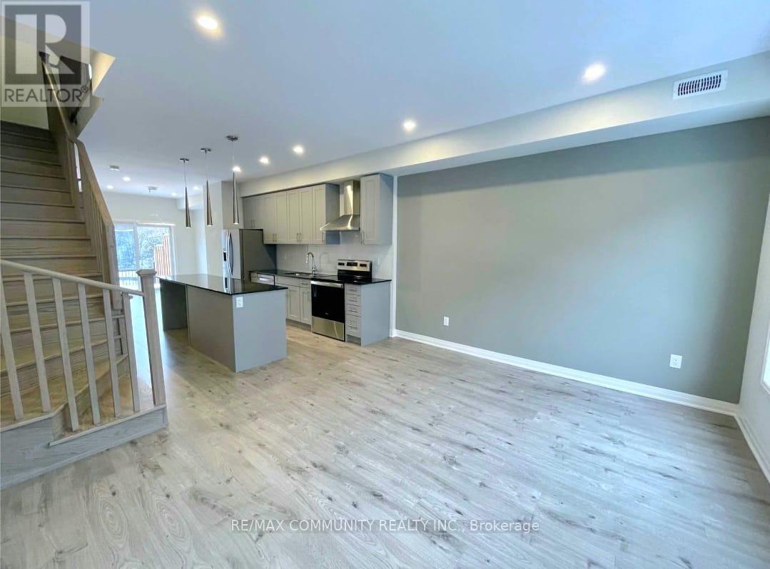 1728 Pleasure Valley Path, Oshawa, ON photo 3