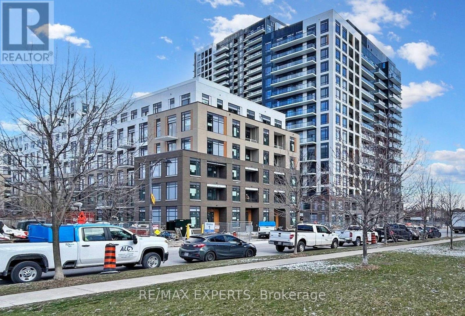 Photo of 7950 Bathurst Street