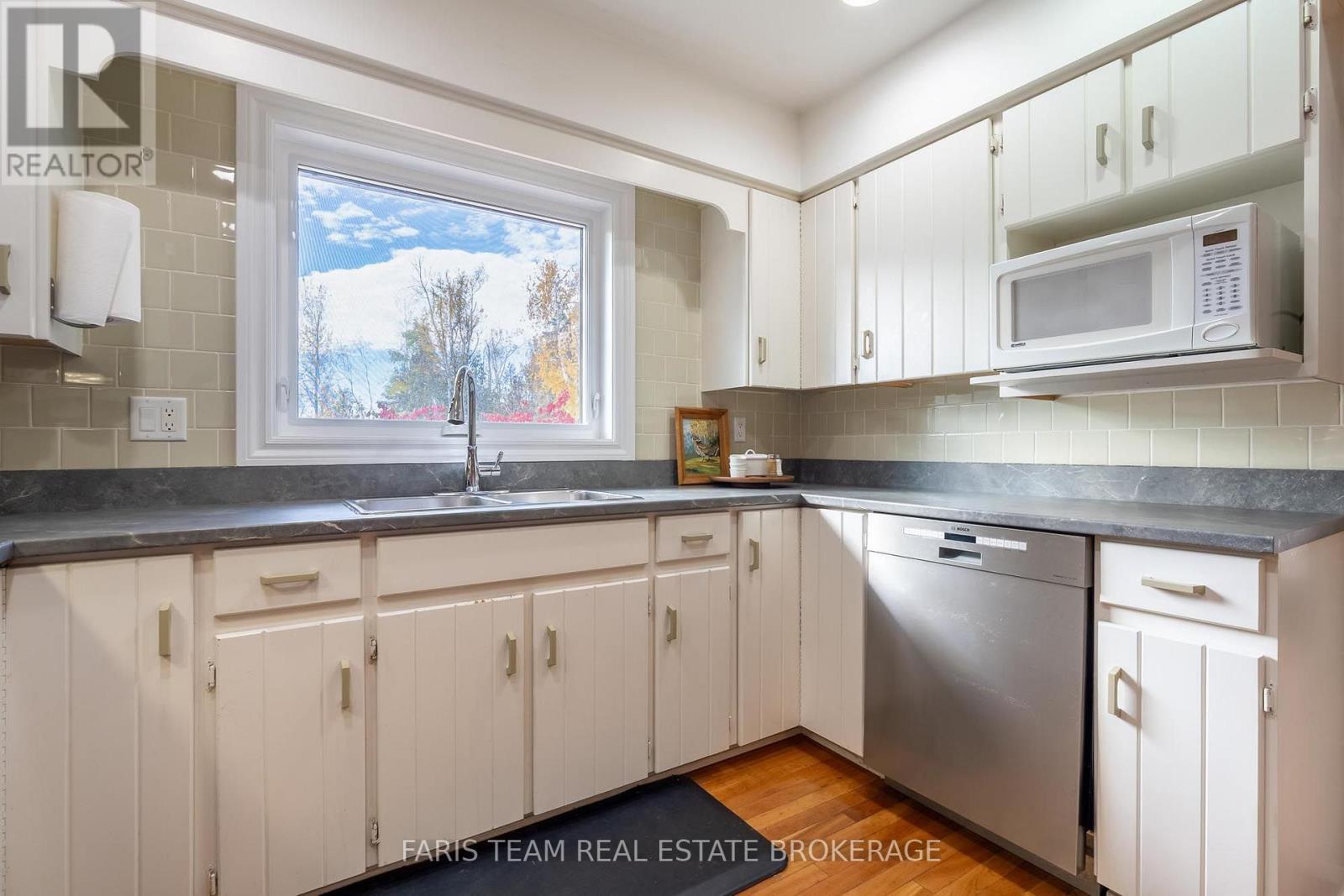 5 Elvyn Crescent, Oro-Medonte photo 6