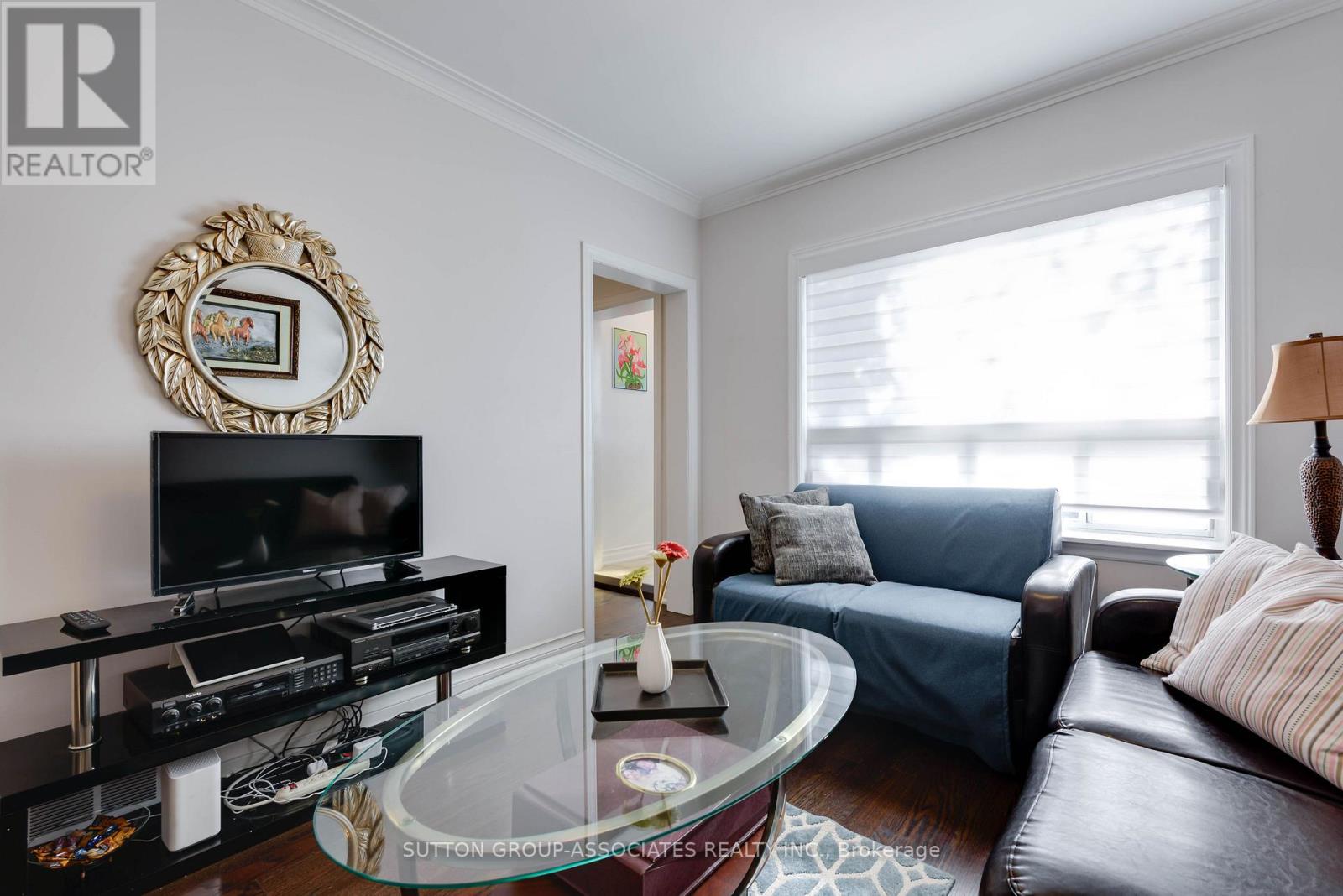 26 LIVINGSTONE AVENUE - 7