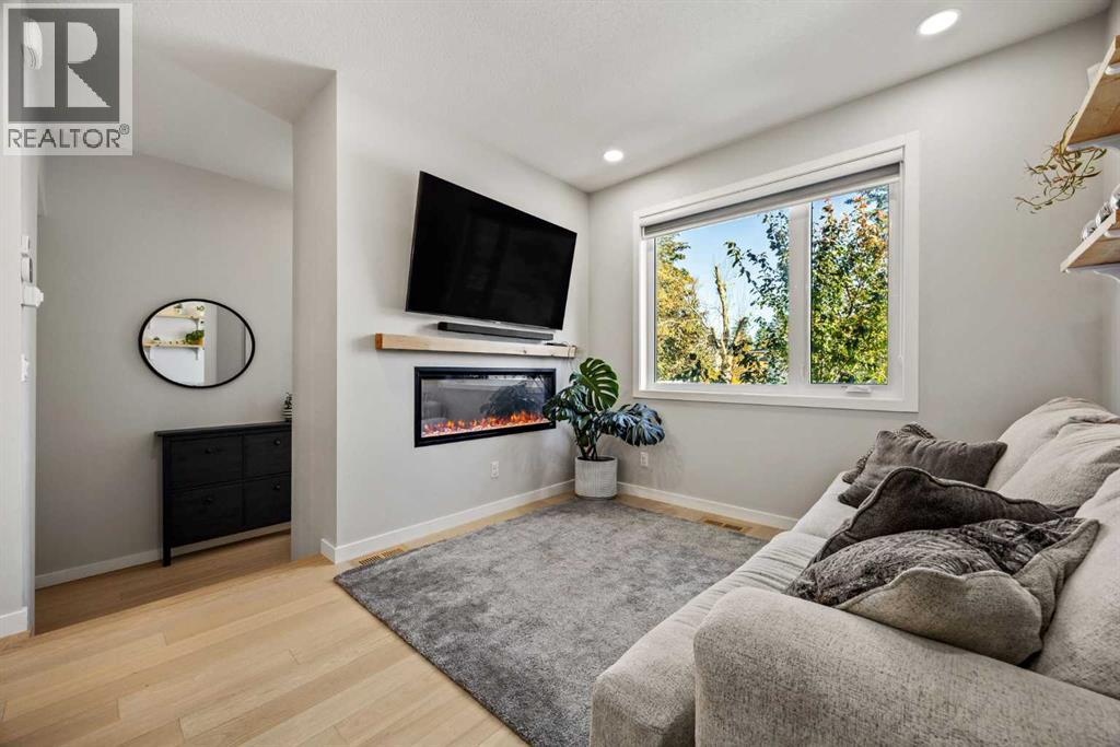 2127 12 Street NW, Calgary — photo 5