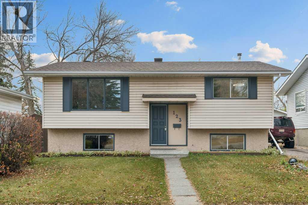 123 Lynnview Way SE, Calgary — photo 2