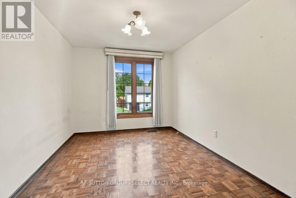 25 FINCH CRESCENT - 27