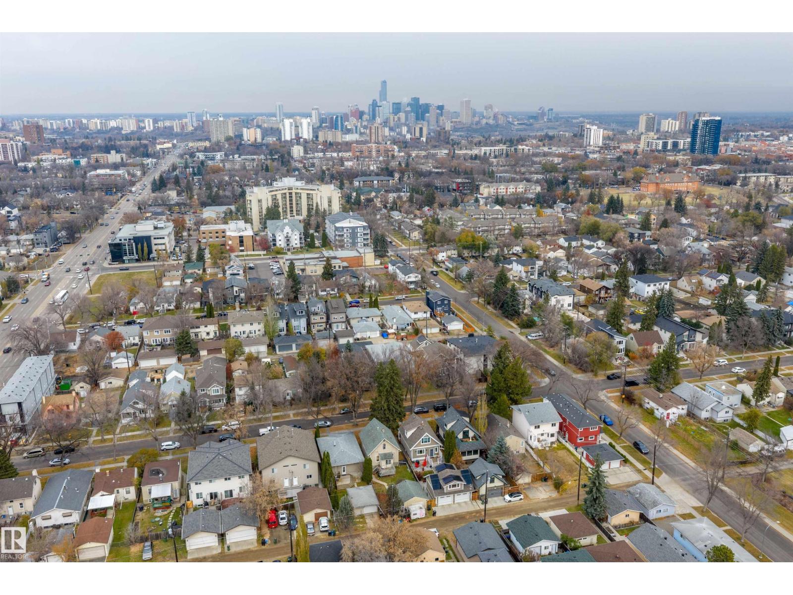 10817 74 AV NW, Edmonton — photo 34