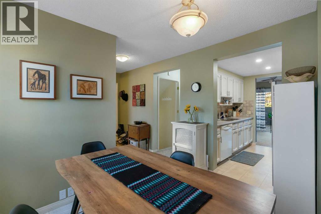 92, 2300 Oakmoor Drive SW, Calgary — photo 5