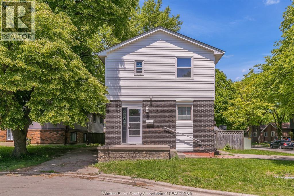 1341 COTTAGE