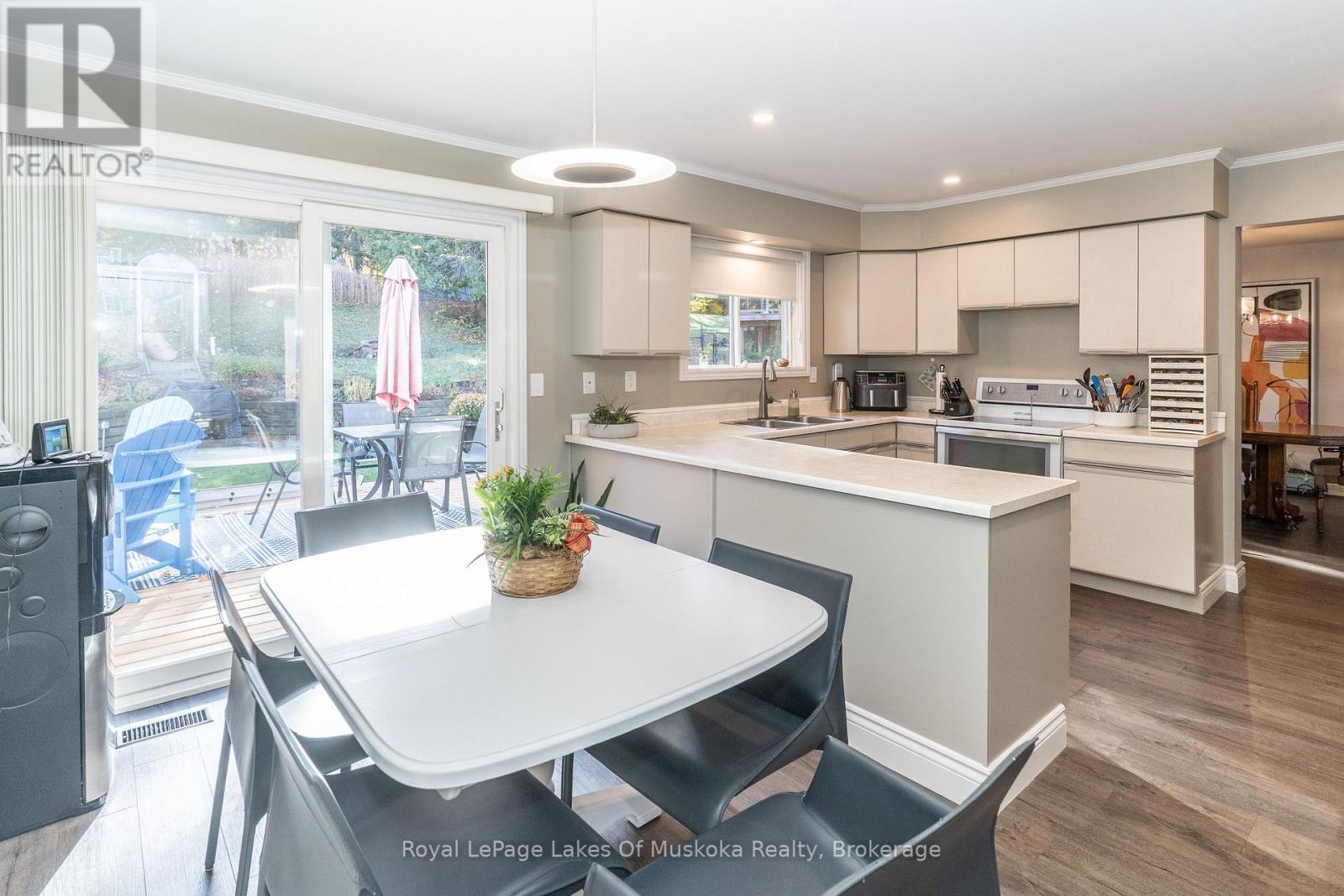 135 DOUGLAS STREET - 13