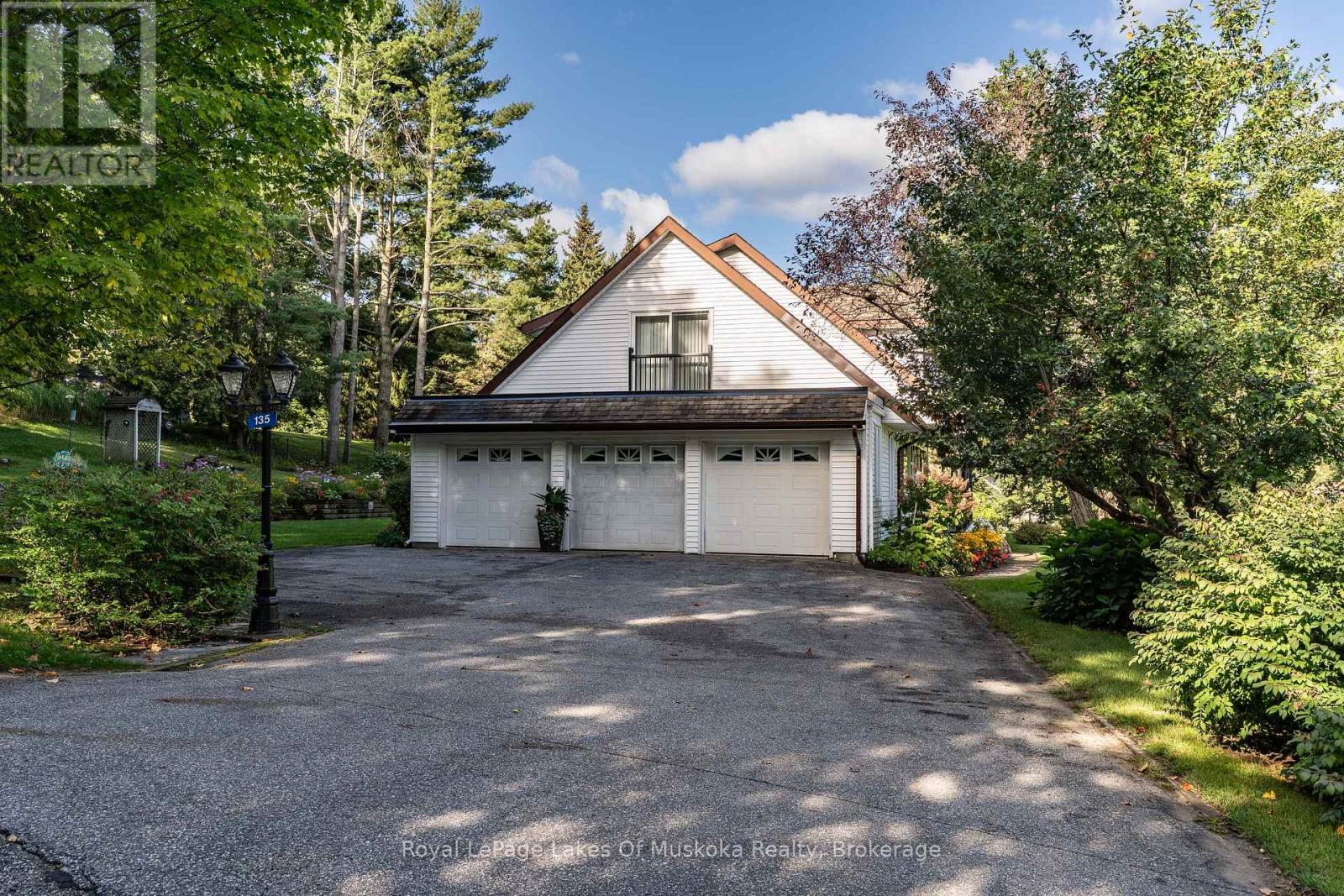135 DOUGLAS STREET - 2