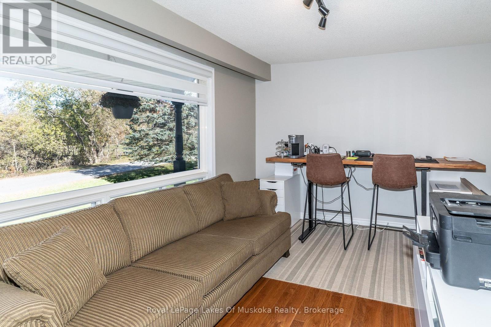 135 DOUGLAS STREET - 8
