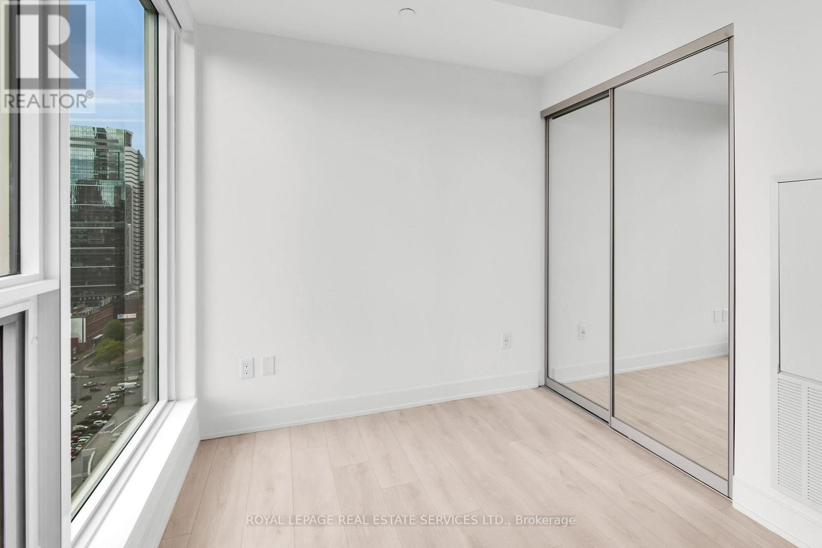 #2308 15 MERCER STREET - 25