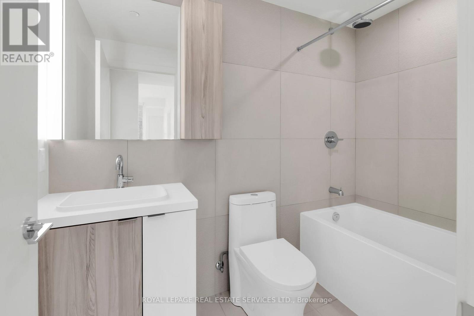 #2308 15 MERCER STREET - 26