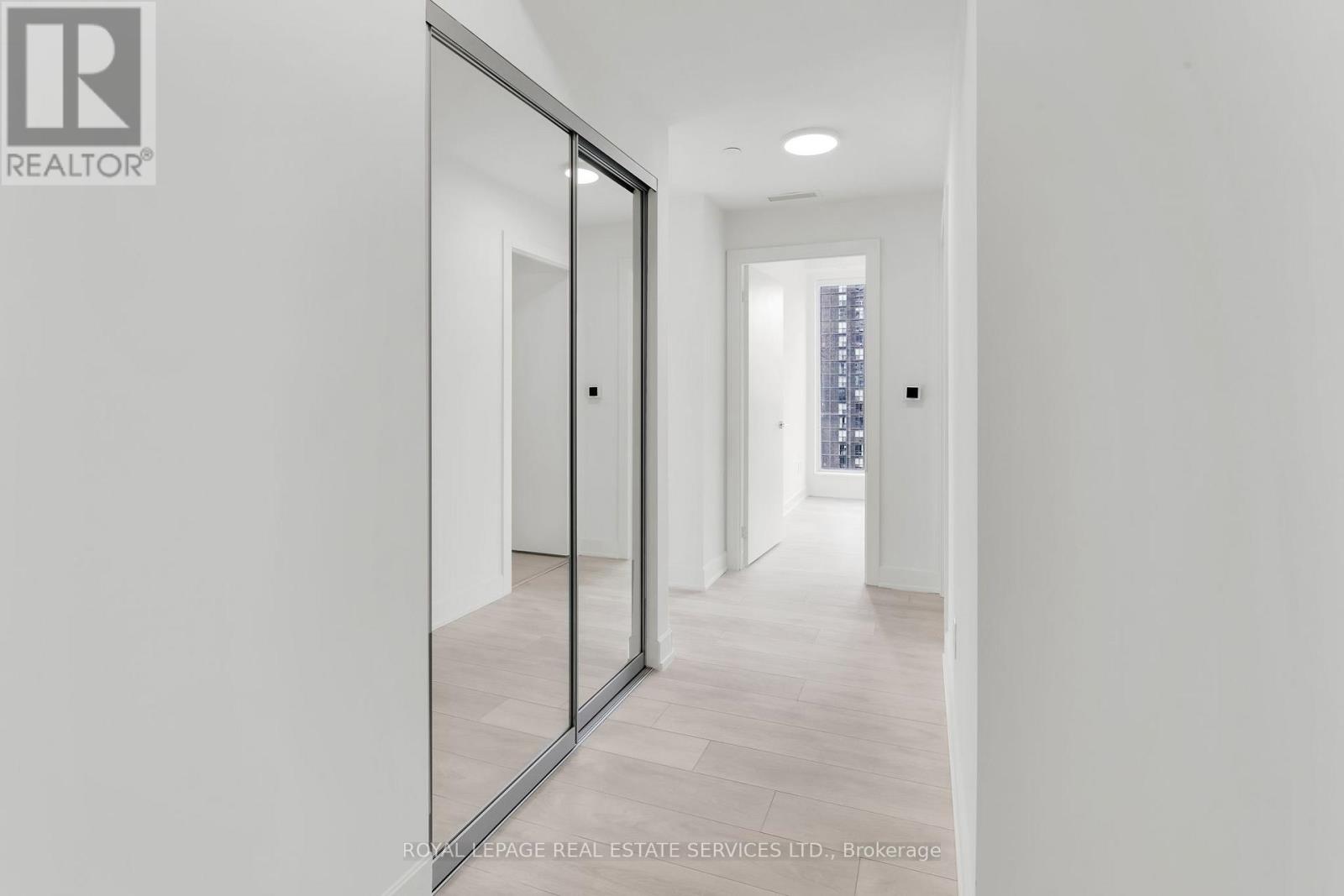 #2308 15 MERCER STREET - 29