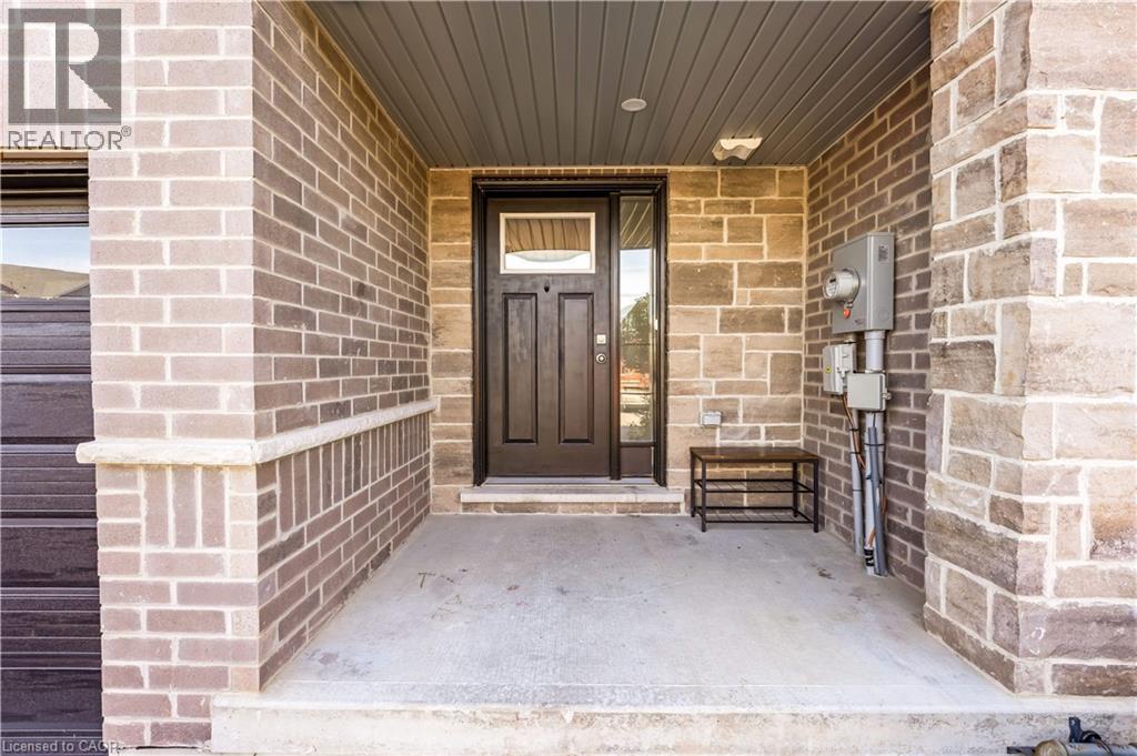 81 WOODEDGE Circle — photo 3