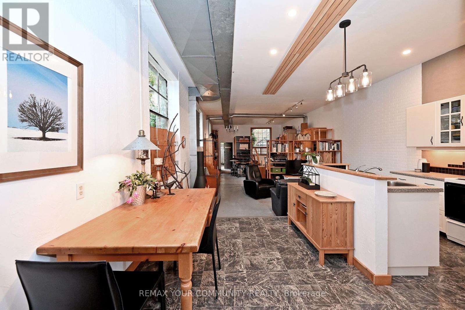 20 LUCY AVENUE - 10