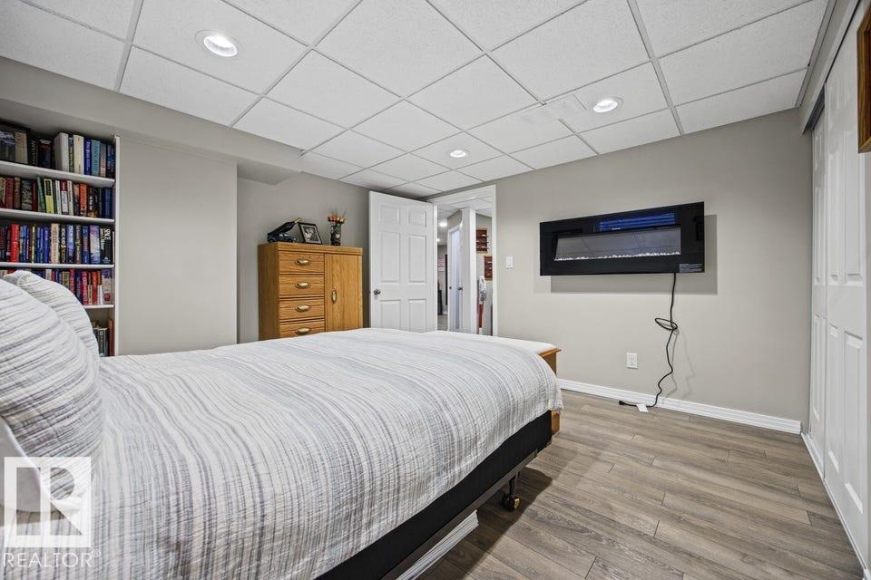62 GLENCOE PL, photo 40 of 52