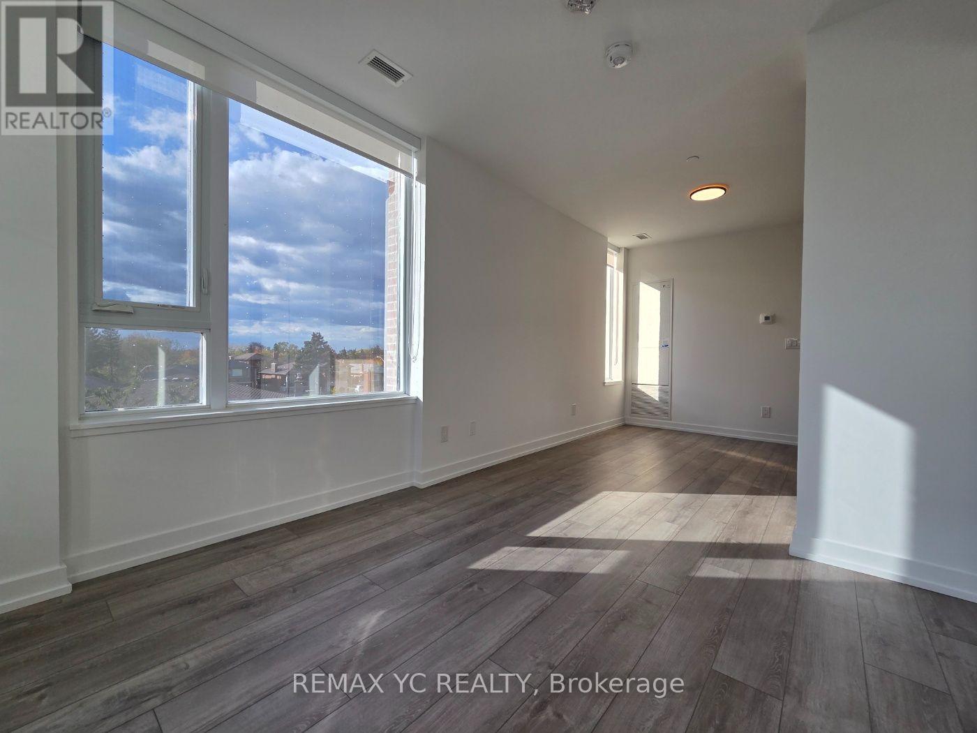 #213 11 MARYPORT AVENUE - 13